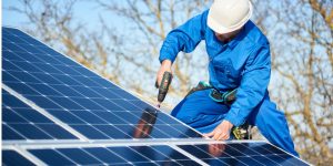 Installation Maintenance Panneaux Solaires Photovoltaïques à Langourla